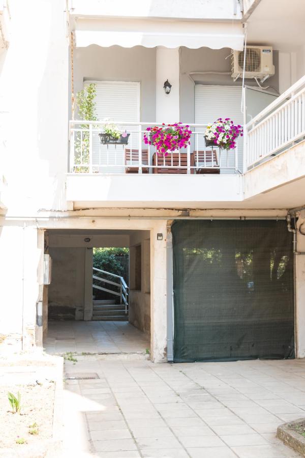 Home Away From Home Peraia  Екстер'єр фото